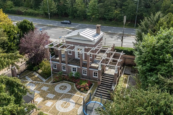 Raadhuislaan, 2242CR Wassenaar